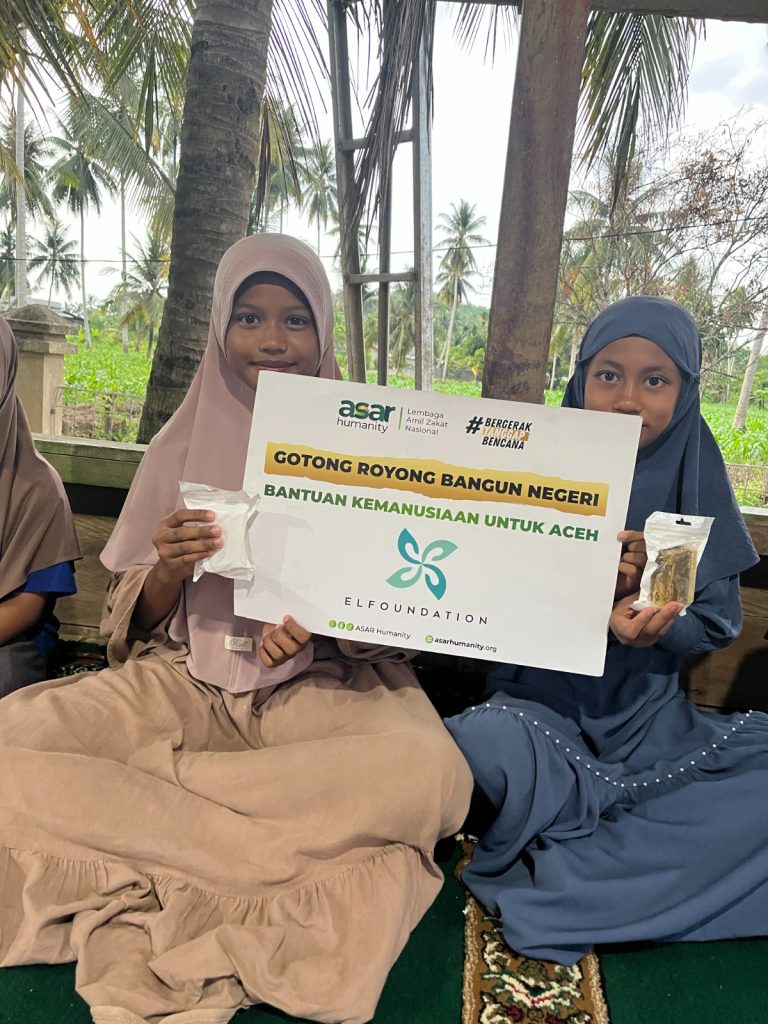 Merawat Senyum Elfoundation, ASAR Humanity, dan Endatoe Foundation Salurkan Bantuan Sabun untuk Pesantren Darul Ulum